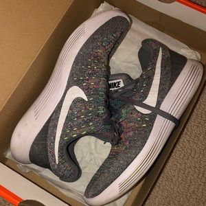 Women Nike Lunarepic low fly knit 2